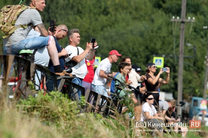 Финальные заезды Чемпионата России по водно-моторному спорту определят победителей фото 17