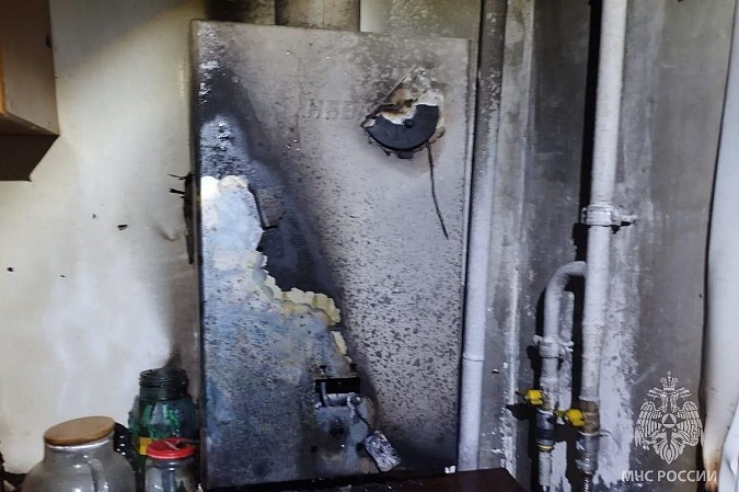 В Заволжске загорелась кухня в многоэтажном доме фото 2