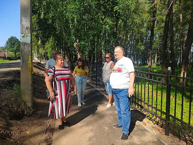 В Наволоках завершен ремонт тротуара вдоль парка «Комсомольский» фото 4