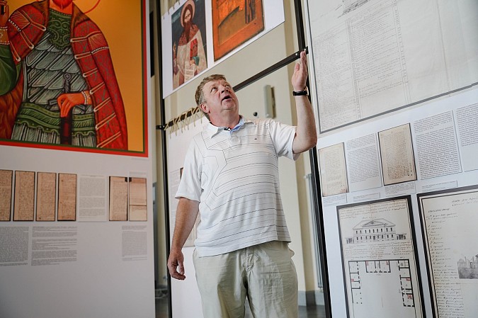 На железнодорожном вокзале в Иванове открылась выставка к 800-летию Юрьевца фото 3