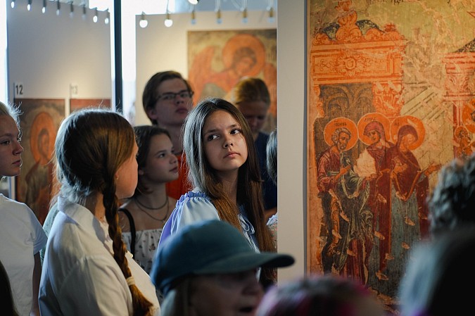 На железнодорожном вокзале в Иванове открылась выставка к 800-летию Юрьевца фото 4