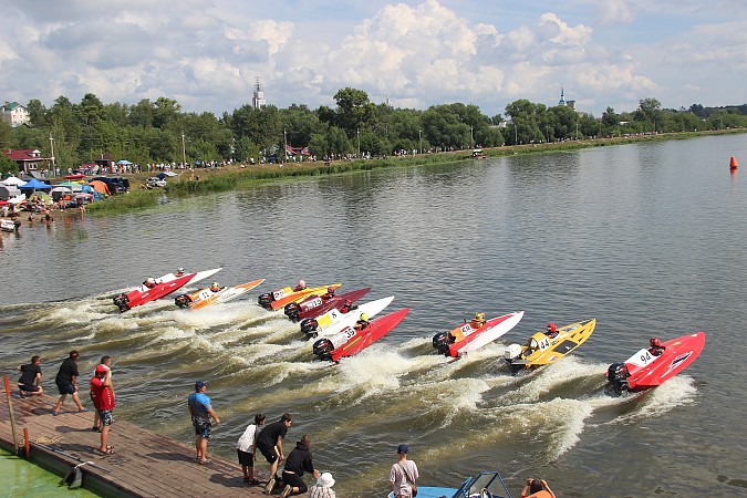 Гонщики Кинешмы завоевали медали на Чемпионате России по водно-моторному спорту фото 9