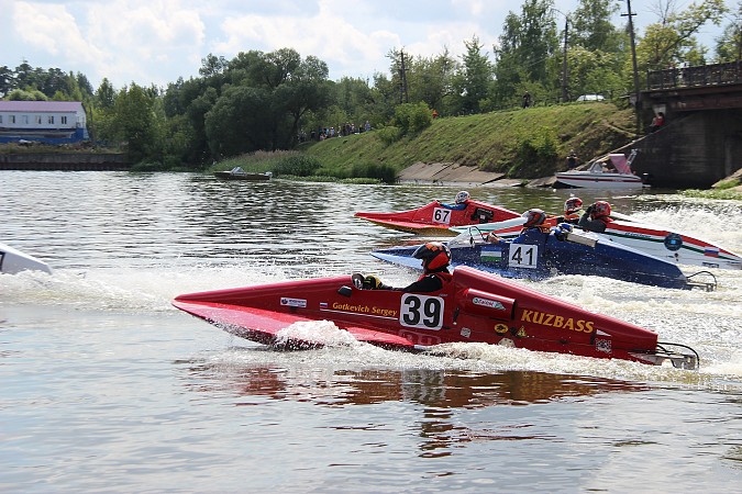 Гонщики Кинешмы завоевали медали на Чемпионате России по водно-моторному спорту фото 10