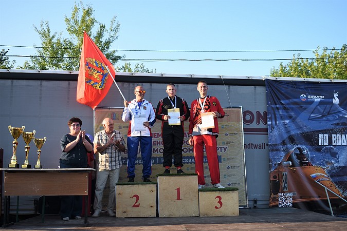 Гонщики Кинешмы завоевали медали на Чемпионате России по водно-моторному спорту фото 11