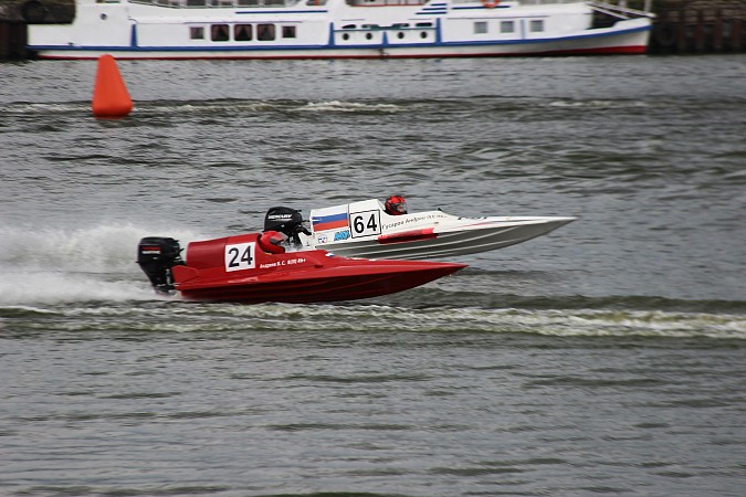 Гонщики Кинешмы завоевали медали на Чемпионате России по водно-моторному спорту фото 2