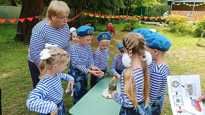 Кинешме прошла военно-патриотическая игра «Юные десантники» фото 3