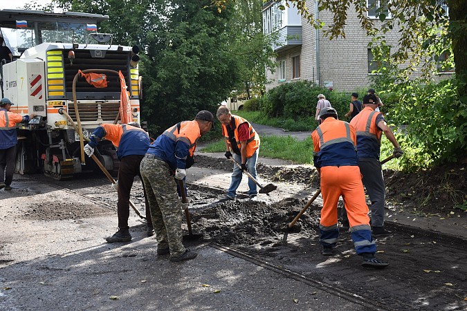 Дорогу на улице Декабристов капитально не ремонтировали 13 лет фото 4