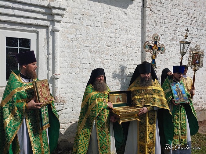В Макариев-Решемском монастыре прошли праздничные торжества фото 2