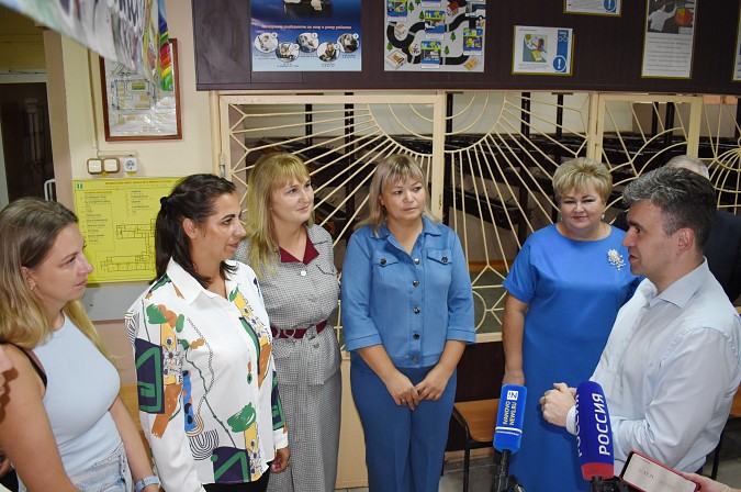 К 1 сентября в школе №19 обновят школьный двор, а также пищеблок и обеденный зал фото 4