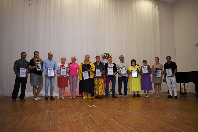 В Кинешме чествовали спортсменов, работников и ветеранов физической культуры и спорта фото 8