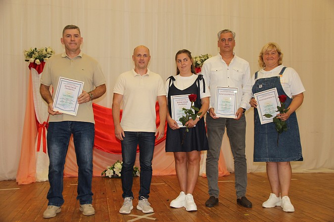 В Кинешме чествовали спортсменов, работников и ветеранов физической культуры и спорта фото 7