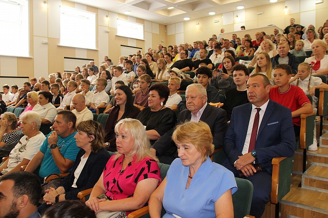 В Кинешме чествовали спортсменов, работников и ветеранов физической культуры и спорта фото 4