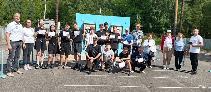 В Кинешме прошел мастер-класс по спортивному метанию ножа фото 4