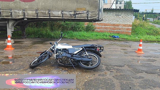 В поселке Лесное травмы при падении получил водитель мопеда фото 2