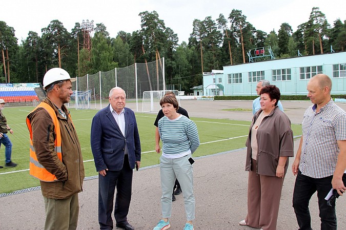В спортивных школах «Волжанин» и «Звездный» выполняются ремонтные работы фото 5