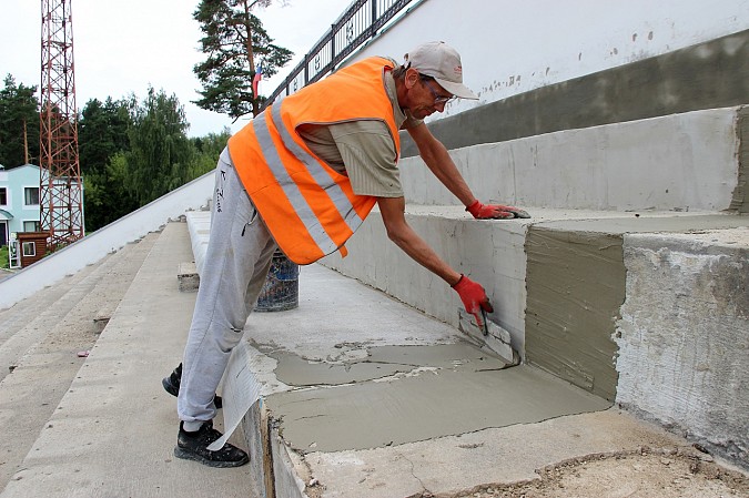 В спортивных школах «Волжанин» и «Звездный» выполняются ремонтные работы фото 2