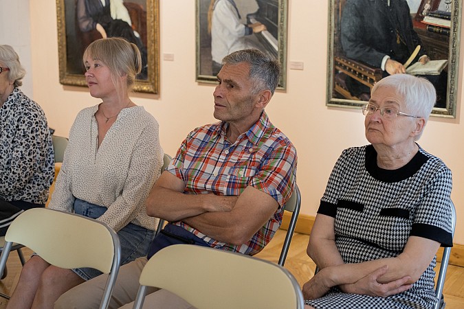 В Картинной галерее спел Сергей Дарьин фото 4