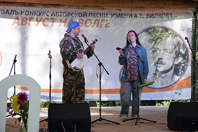 В Наволоках завершился юбилейный фестиваль авторской песни «Август на Волге-2025» фото 2