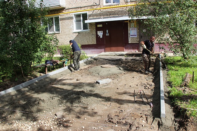 В Кинешме ремонтируют придомовые территории фото 2