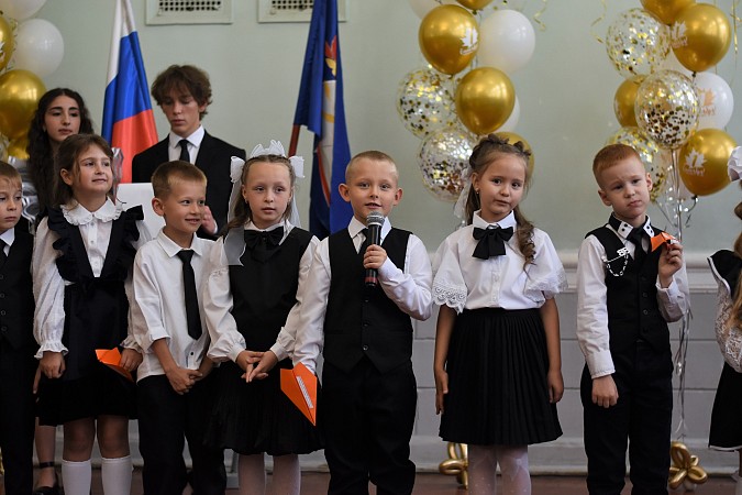 Для 8030 кинешемских школьников начался новый учебный год фото 4