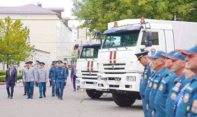 Глава МЧС России Александр Куренков передал ивановским спасателям новую технику фото 3