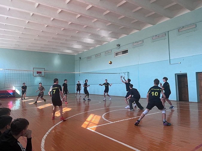 В Кинешме прошел турнир команд микрорайонов по волейболу фото 3