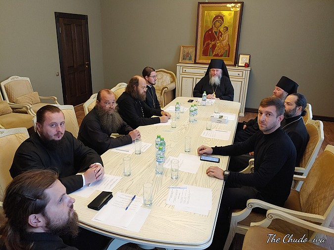 Епископ Иларион возглавил собрание руководителей епархиальных отделов фото 3