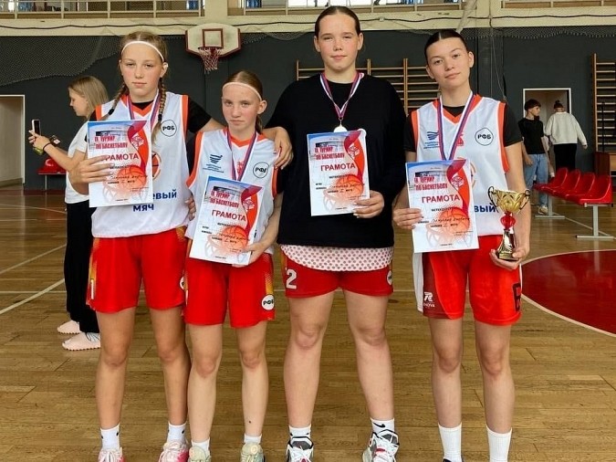Баскетболистки «Арены» победили на турнире в Балахне фото 2
