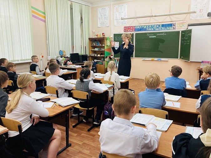 В Кинешме сотрудники Госавтоинспекции проводят профилактические беседы в школах фото 6