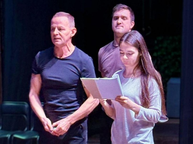 Кинешемский театр репетирует спектакль «Я – ворона» по пьесе Владимира Карпински фото 2