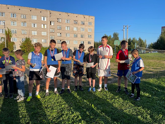 В Кинешме прошел турнир по футболу среди дворовых команд фото 5