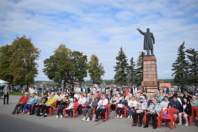 Более 12 тысяч человек посетили фестиваль «Кинешма купеческая» фото 22