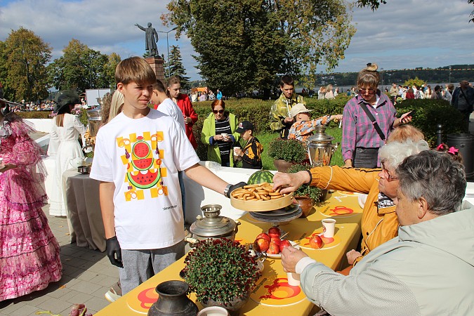 Более 12 тысяч человек посетили фестиваль «Кинешма купеческая» фото 5
