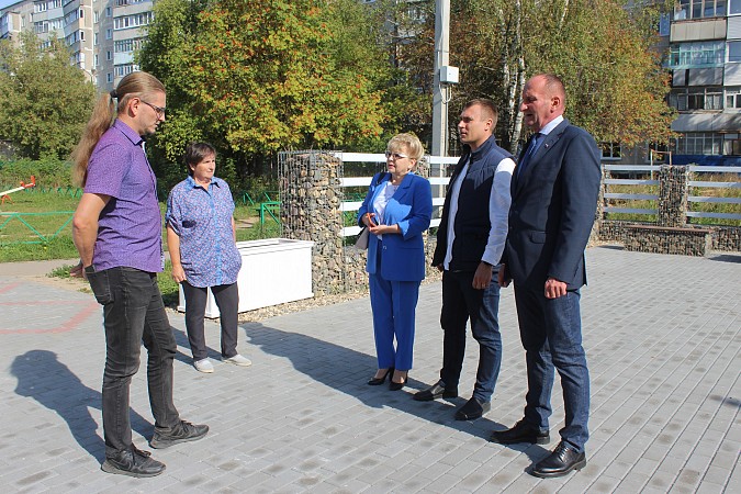 На улице Щорса завершили благоустройство сквера с габионами фото 4