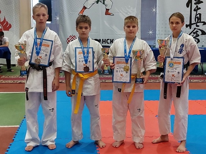 Кинешемцы завоевали медали на Первенстве Саранска по каратэ киокушинкай фото 2