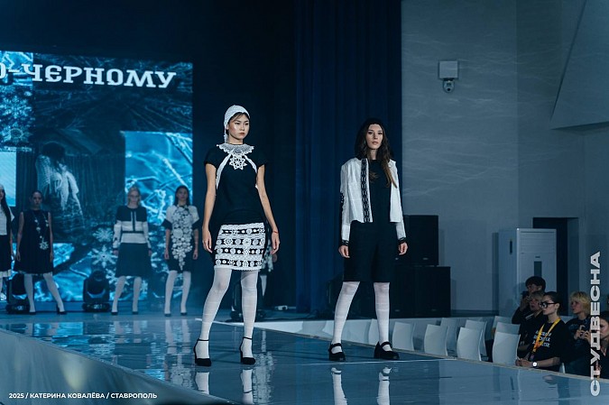 Коллекция кинешемки Арины Брусовой получила награду «Российской студенческой весны» фото 3