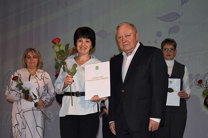 В Кинешме чествовали работников дошкольного образования фото 12