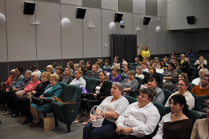 В Кинешме чествовали работников дошкольного образования фото 28