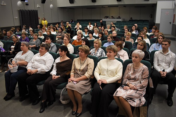 В Кинешме чествовали работников дошкольного образования фото 52