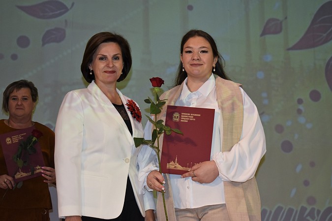 В Кинешме чествовали работников дошкольного образования фото 18