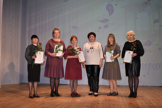 В Кинешме чествовали работников дошкольного образования фото 49