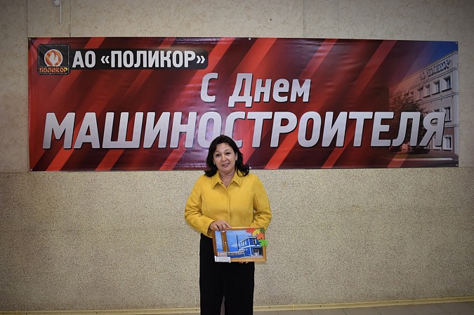 Руководство и работников завода «Поликор» поздравили с профессиональным праздником фото 8