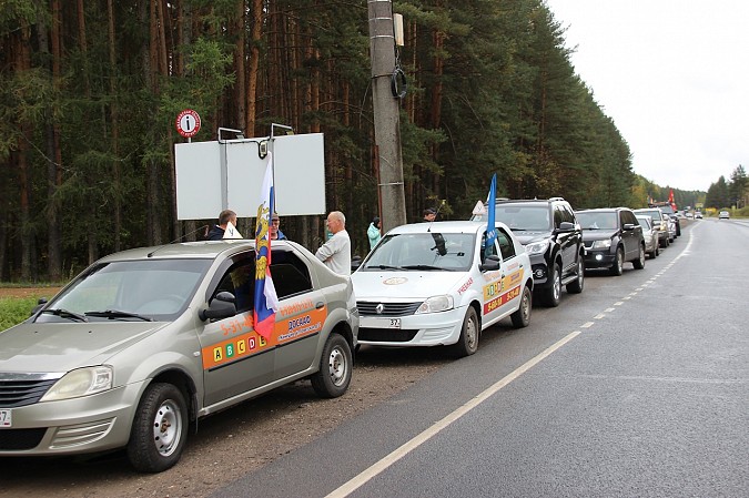 Кинешемцы присоединились к автопробегу в честь Маршала Василевского фото 5