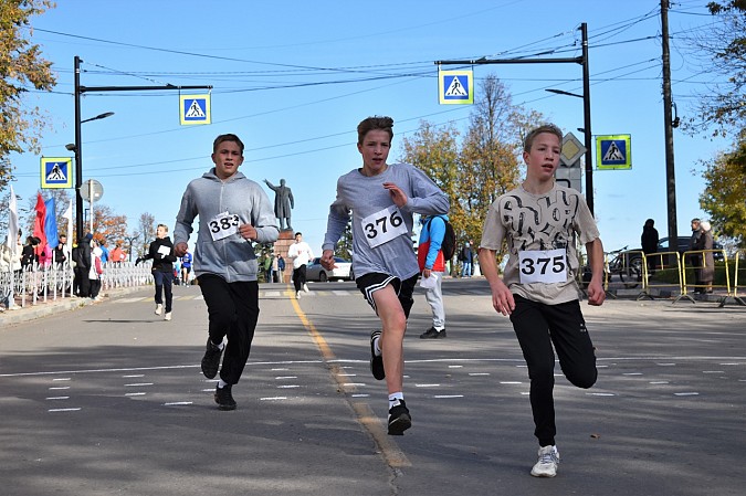 Более 500 человек вышли на старт пробега памяти маршала А.М.Василевского фото 48