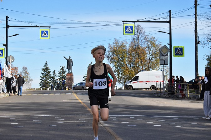 Более 500 человек вышли на старт пробега памяти маршала А.М.Василевского фото 53