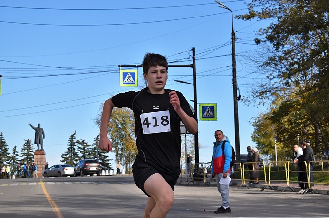 Более 500 человек вышли на старт пробега памяти маршала А.М.Василевского фото 8