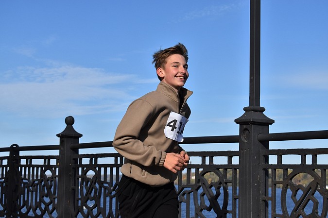 Более 500 человек вышли на старт пробега памяти маршала А.М.Василевского фото 5