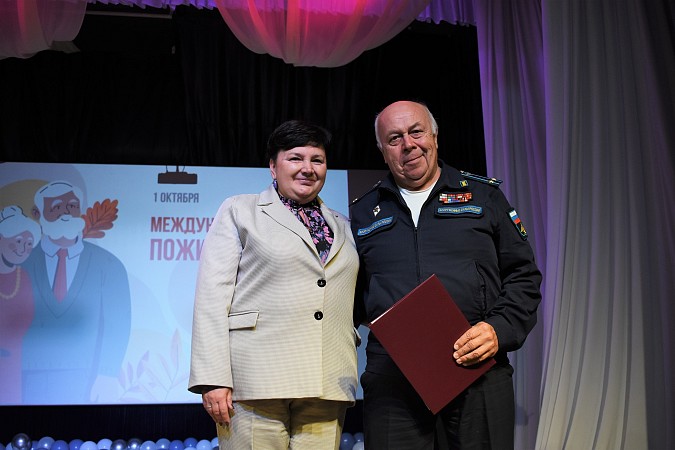 В Кинешме состоялось торжественное мероприятие, посвященное Дню пожилых людей фото 3