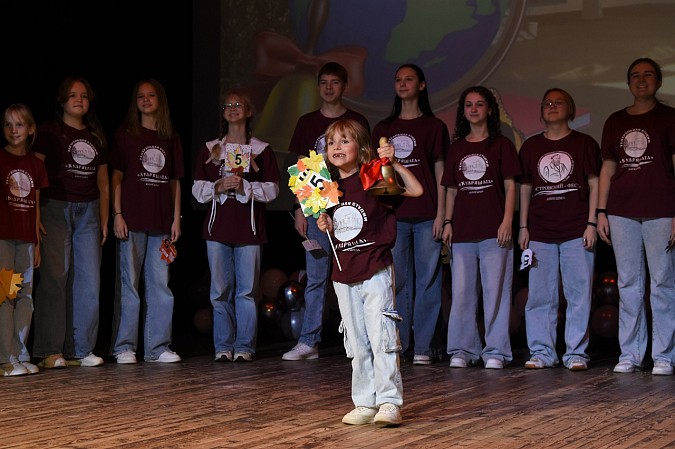 Кинешемских педагогов поздравили с профессиональным праздником фото 12