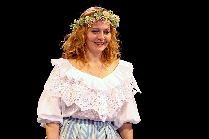 Кинешемский театр представил сценические костюмы к премьере «Мудреца» фото 9